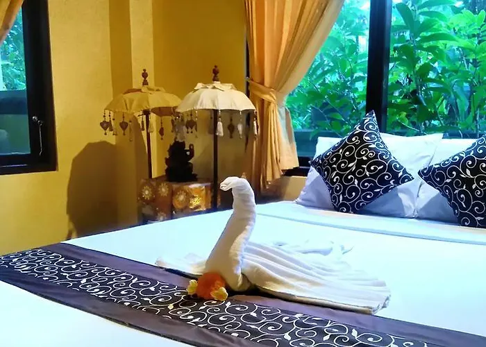 イン Suwar ウブド